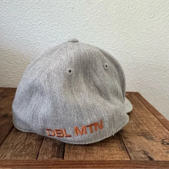 Double Mountain Brewery Hops Logo Fitted Hat Wool Blend NEW Stylish - Picture 4 of 8